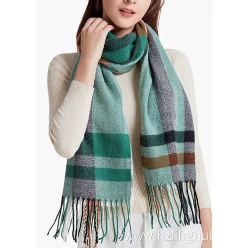 Warm fresh winter light green plaid tassel scarf